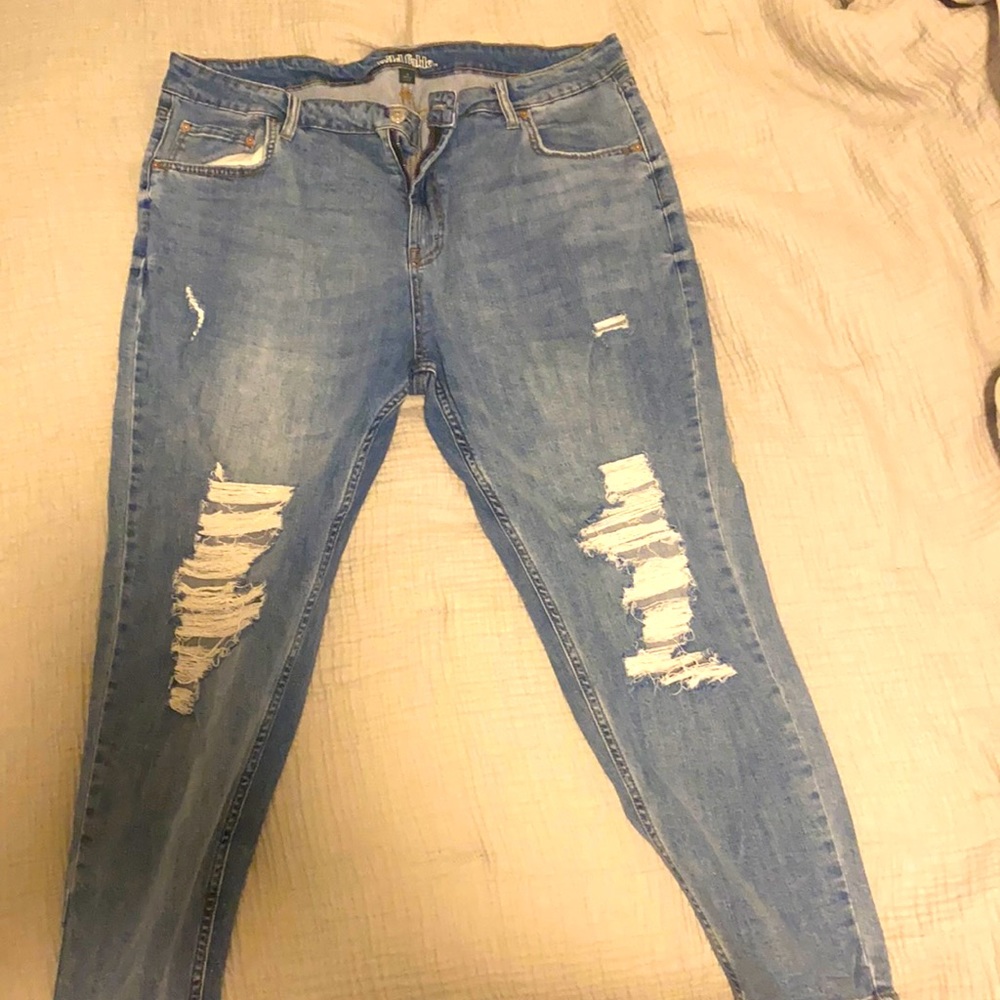 👖 distressed boyfriend jeans 👖